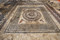 L'un des deux panneaux centraux de la pièce mosaïquée antique totalement nettoyé, découverte à Uzès (Gard), 2017.