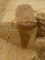 Coupe d'une fosse en Y à Arc-Sur-Tille (Côte-D'Or). Douze fosses en Y sont reparties sur l'ensemble de la surface prescrite. Peu de mobilier provient de leur comblement. Une datation radiocarbone de ces structures a été réalisée et permis de les associer à une période chronologique (Néolithique ancien et/moyen, âge du Bronze ancien à final). Il s'agit de la première prescription de fouilles pour un site de fosses à chasse en Bourgogne-Franche-Comté. 