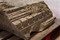 Fragment de corniche à modillons issue du mausolée gallo-romain, Ier s. de notre ère. Fouille du site de la Cougourlude à Lattes (Hérault), 2010.