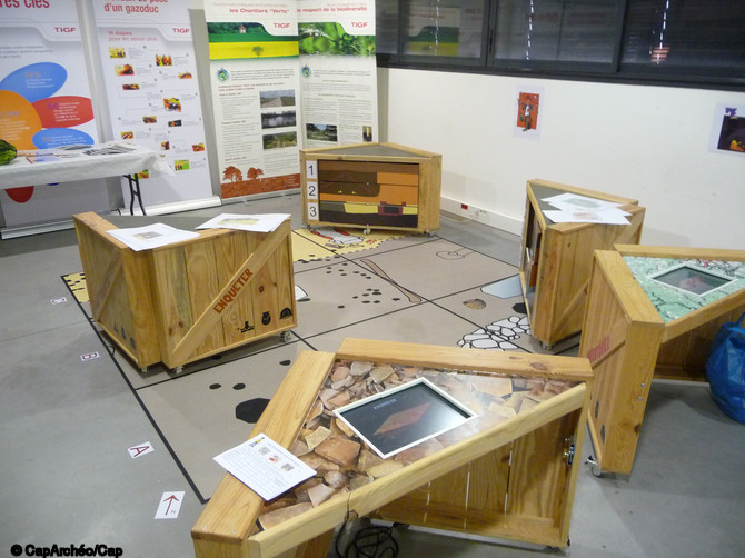 Atelier Stratigraphie réalisé par Cap'Archéo/Cap sciences et présenté lors de l'exposition  les Gaulois d'Aquitaine  à l'Archéopôle, Université de Bordeaux Montaigne, 2011.